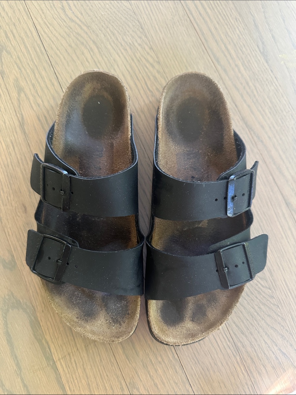 Birkenstock Arizona Black Double-Strap Slide Sandals.  Size women’s 8